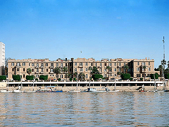 Photos Hotel Facade, Old Winter Palace Hotel Luxor Accommodation Egypt