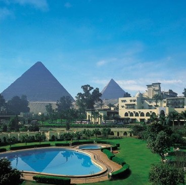 Pool side breakfast, Mena House Oberoi Hotel Cairo Egypt